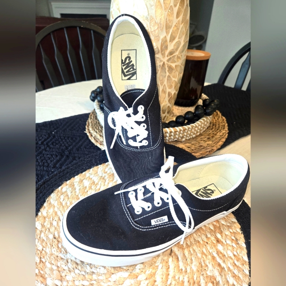 🖤VANS era mens size 9/women's 10.5